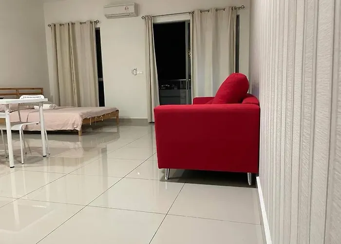 D13A, Cyberjaya, Netflix, Wifi, Free Parking, Balcony, 2013