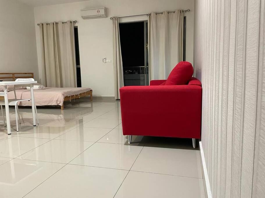 D13a, Cyberjaya, Netflix, Wifi, Free Parking, Balcony, 2013 *